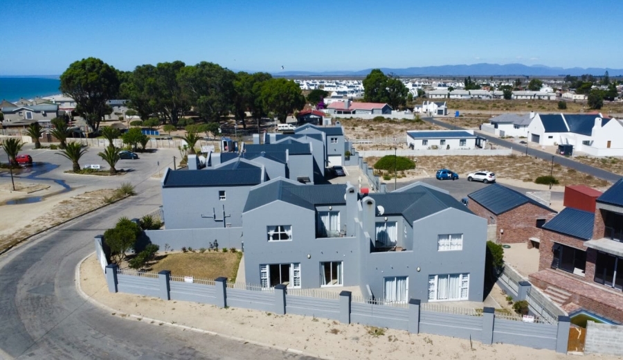 3 Bedroom Property for Sale in Laaiplek Western Cape